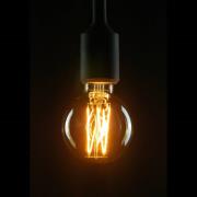 Segula LED-globepære E27 G80 5W 2 200K gull dimbar
