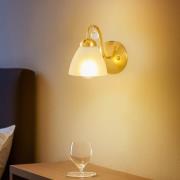 Vegglampe Miranda med glasskjerm, messing