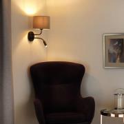 Vegglampe, fløyel, svart/beige, leselampe