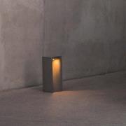 LED-sokkellampe Grot, 2700K, grå, betong, IP55, høyde 40 cm
