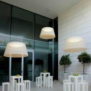 Vibia utendørs LED-pendellampe WIND, beige, 64 x 120 cm, 927
