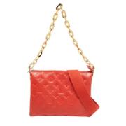 Pre-owned Rodt skinn Louis Vuitton Coussin