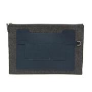 Pre-owned Leather clutches