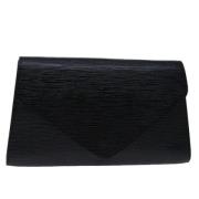 Pre-owned Leather clutches