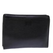 Pre-owned Leather clutches