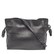 Pre-owned Leather shoulder-bags