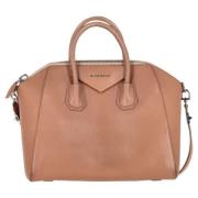 Pre-owned Leather handbags