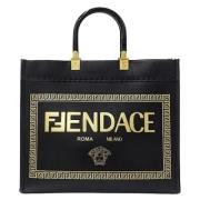 Pre-owned Leather fendi-bags