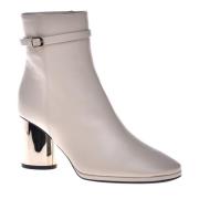 Ankle boots in vanilla leather