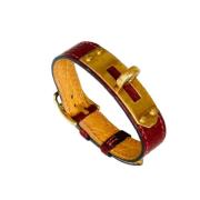 Pre-owned Leather bracelets