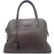 Pre-owned Leather handbags