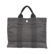 Pre-owned Fabric totes