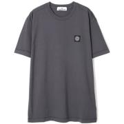 Urban Chest Logo T-skjorte i kull