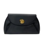 Pre-owned Leather clutches