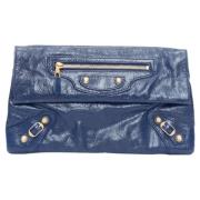 Pre-owned Leather clutches