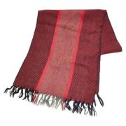 Pre-owned Wool scarves