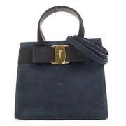 Pre-owned Suede handbags