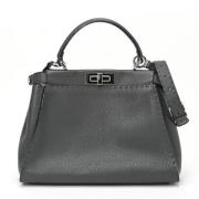 Pre-owned Leather handbags