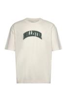 Hco. Guys Graphics Tops T-shirts Short-sleeved Cream Hollister