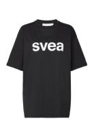 Smaustin Boxy Logo Ss T-Shirt Tops T-shirts Short-sleeved Black Svea